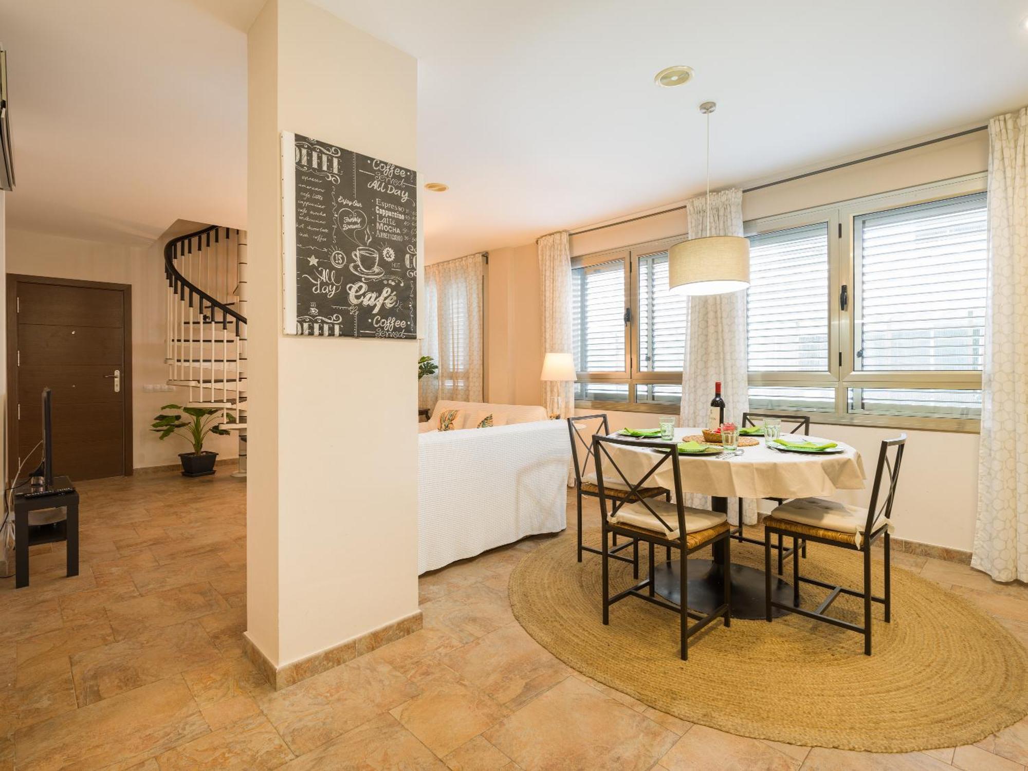 City Family Avatar Duplex Near The Beach Las Palmas de Gran Canaria Ngoại thất bức ảnh
